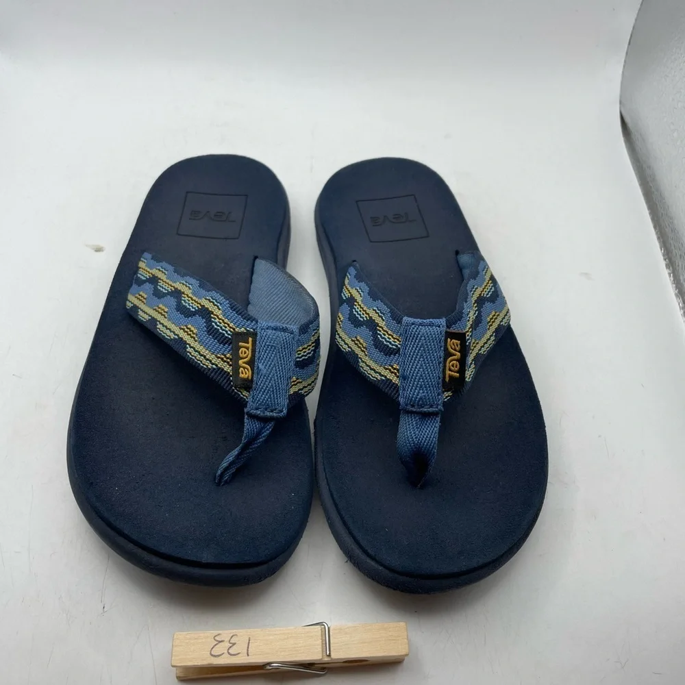Teva Voya boys blue sandals size 13